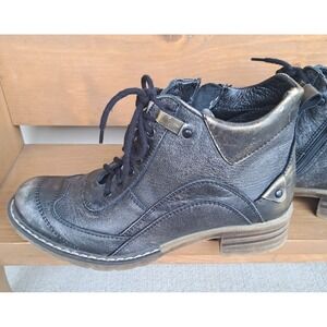 V-Italia 1162 Women's Giovanne Ankle Boots EU 38 US 7.5 Black Distressed Leather